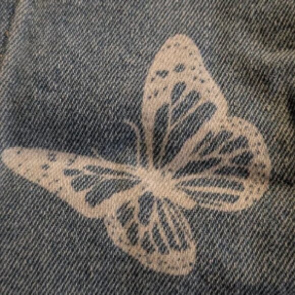 TinsleTown High Waisted Butterfly Print Shorts NWT - Picture 3 of 8